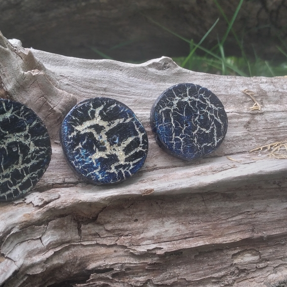 Handmade Buttons - Picture 4 of 5